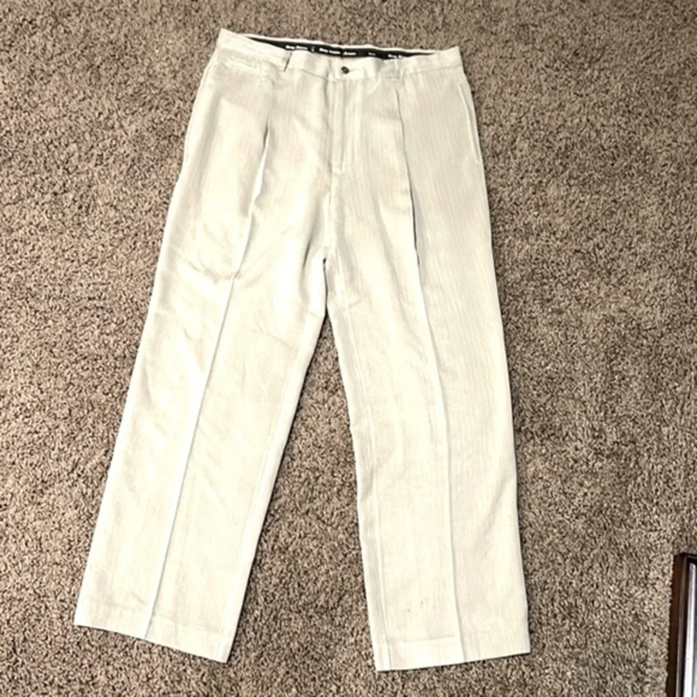 Tommy Bahama Cream Dress Trousers with Straight Leg Double pleated